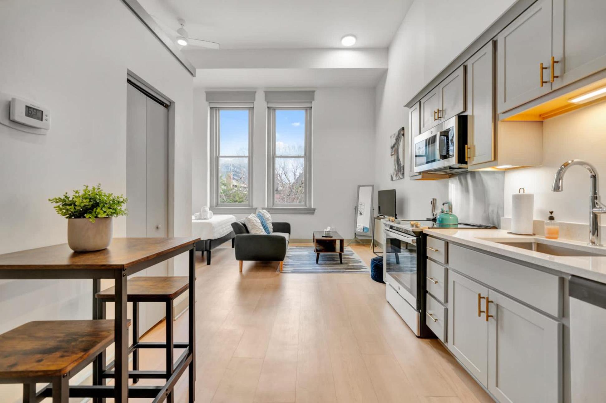 Bright And Modern In # 308 Apartment Louisville